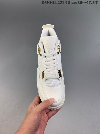 AIR JORDAN 4