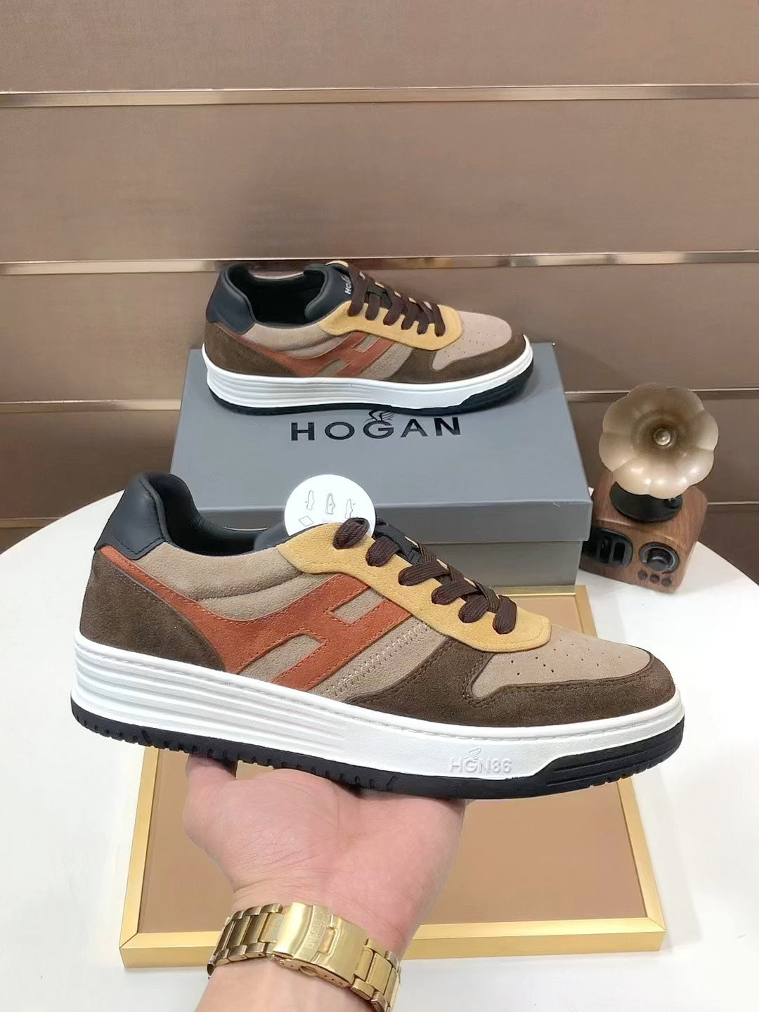 Selected Variant Image