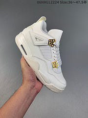 AIR JORDAN 4