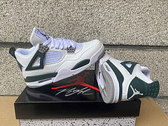 AIR JORDAN 4