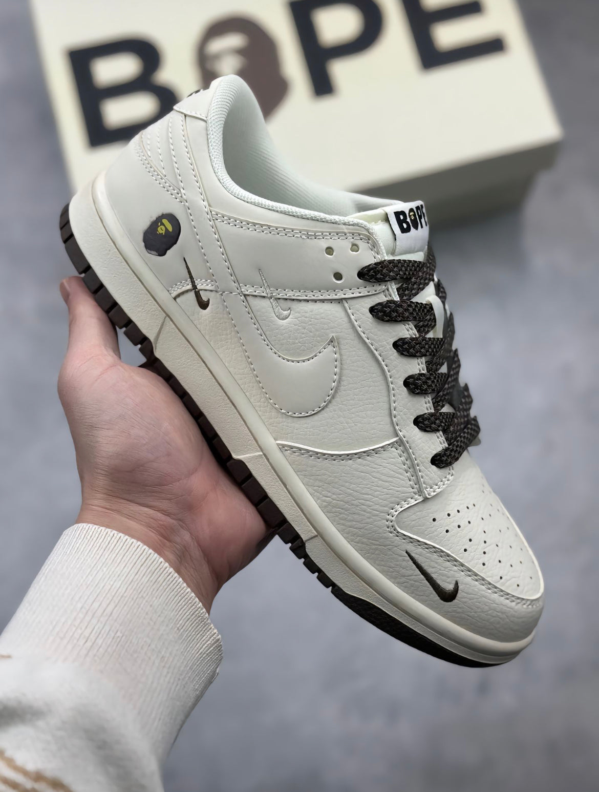 Selected Variant Image