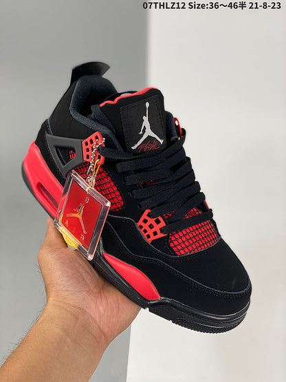 AIR JORDAN 4