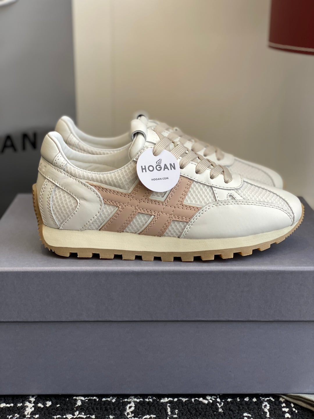 Selected Variant Image