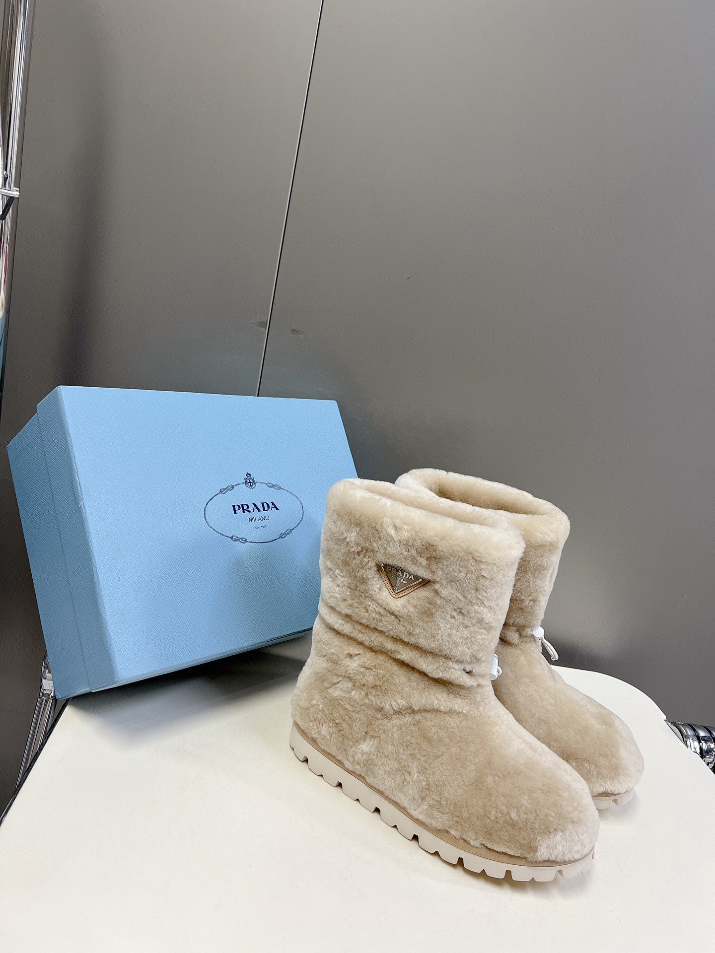 Selected Variant Image