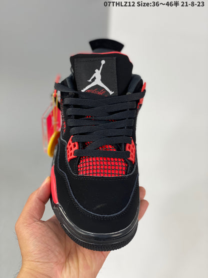 AIR JORDAN 4