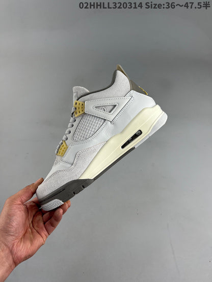 AIR JORDAN 4