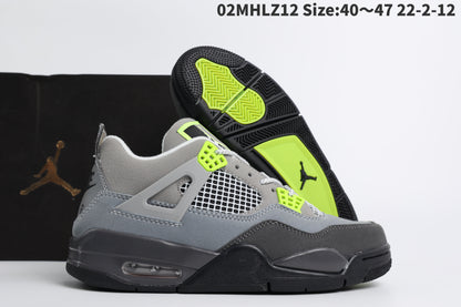 AIR JORDAN 4