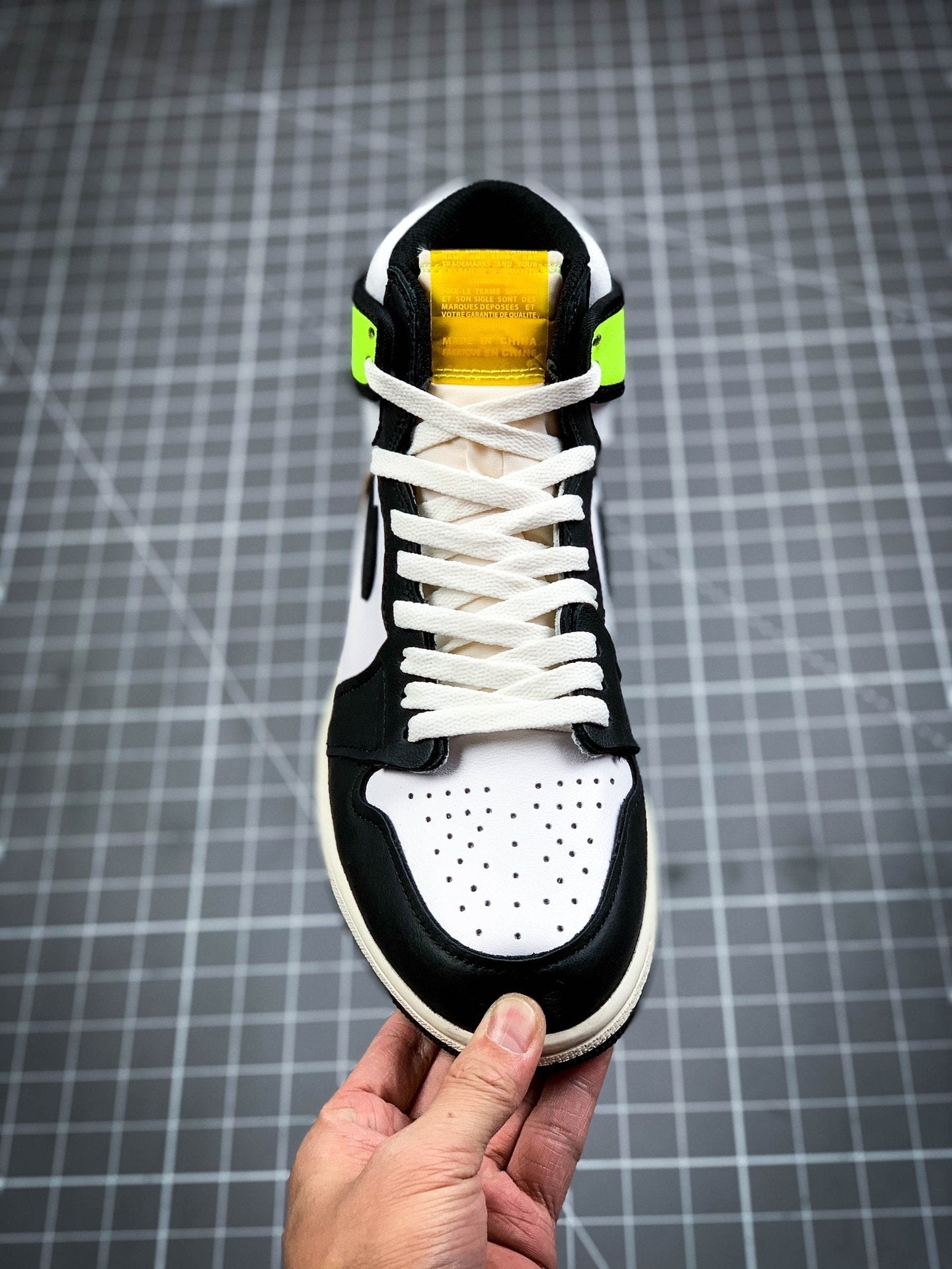 Selected Variant Image