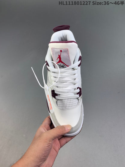 AIR JORDAN 4