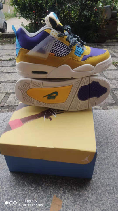 AIR JORDAN 4