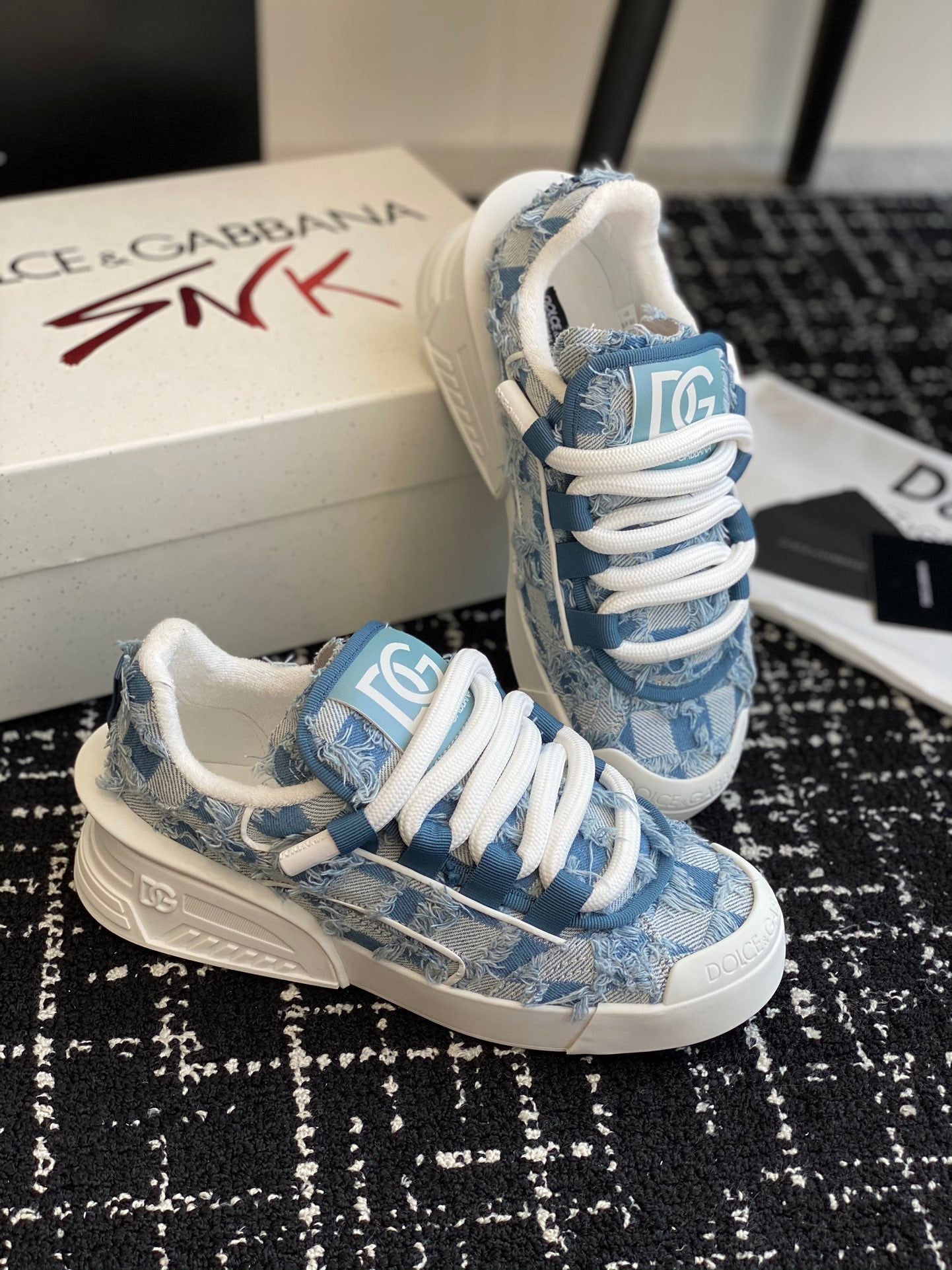 Selected Variant Image