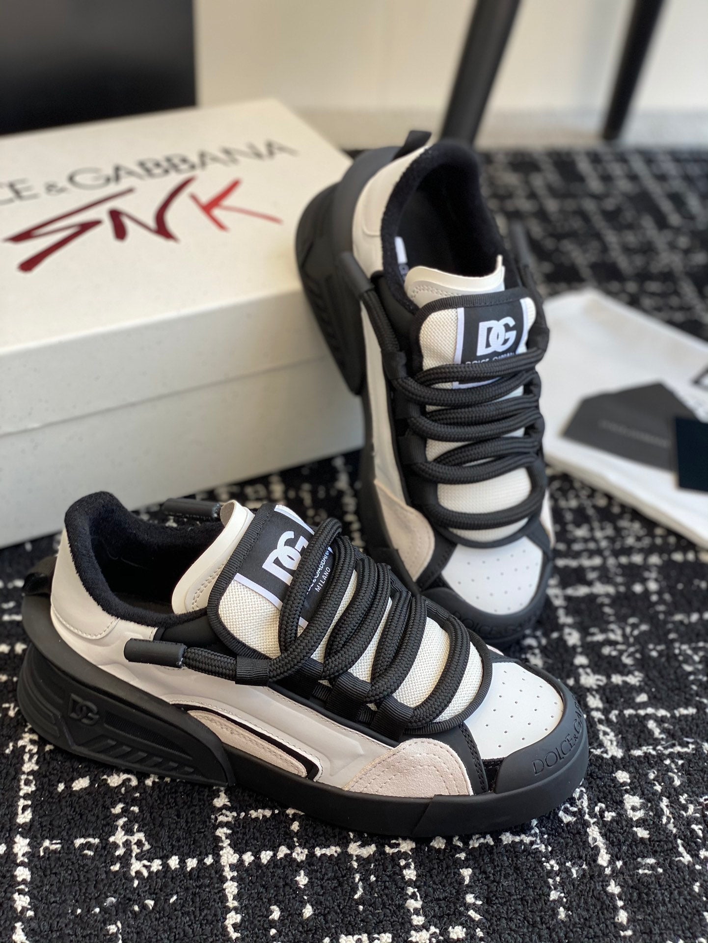 Selected Variant Image