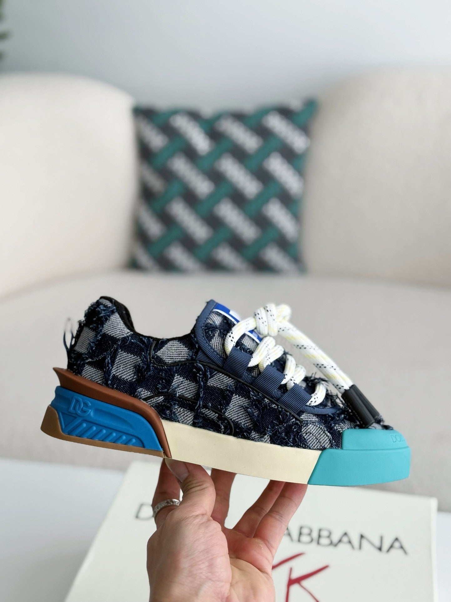 Selected Variant Image