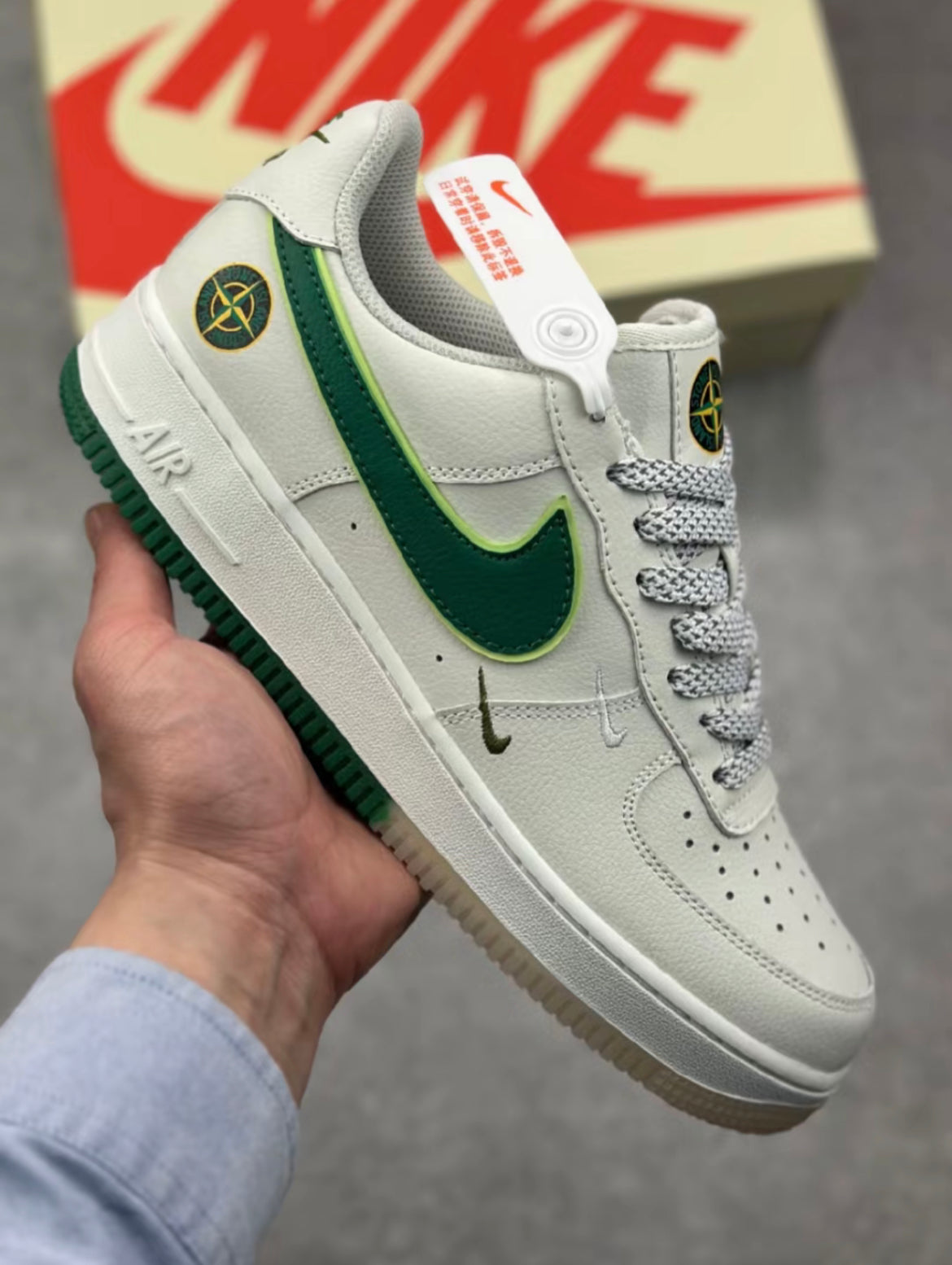 Selected Variant Image