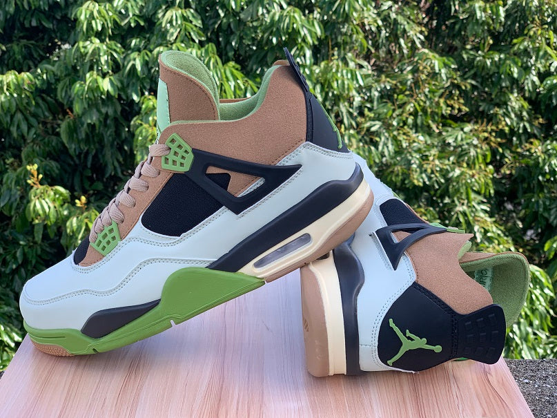 AIR JORDAN 4