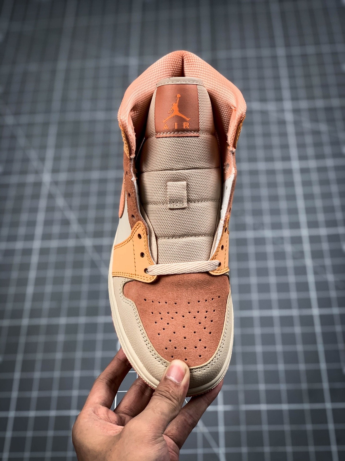 Selected Variant Image