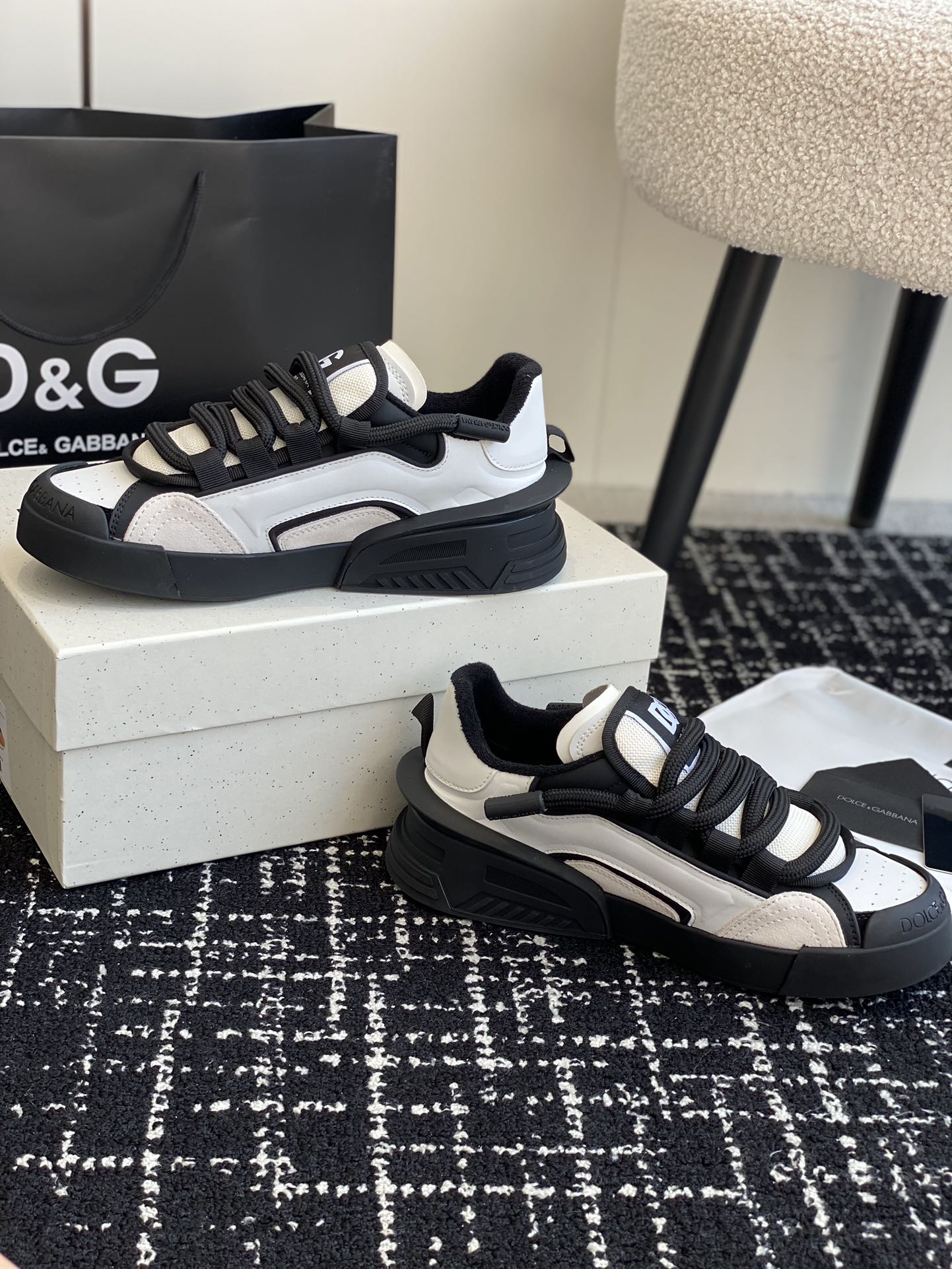 Selected Variant Image