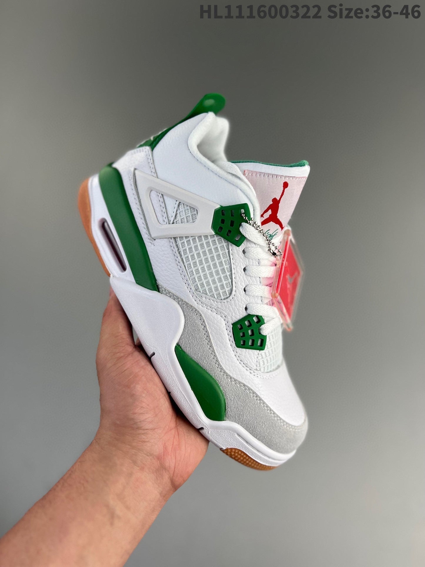 AIR JORDAN 4