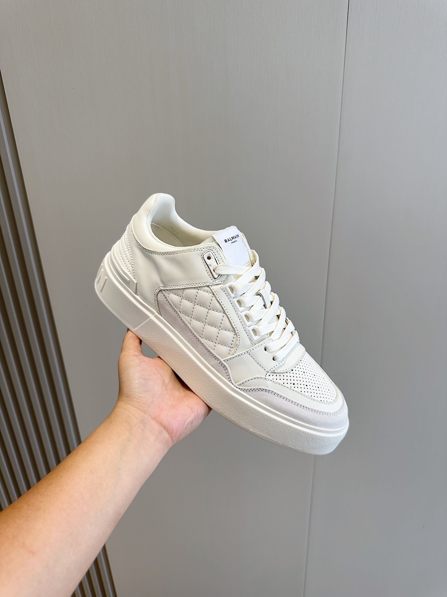 Selected Variant Image