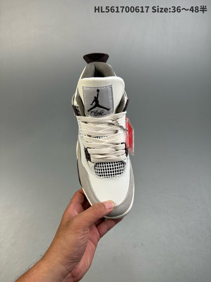 AIR JORDAN 4