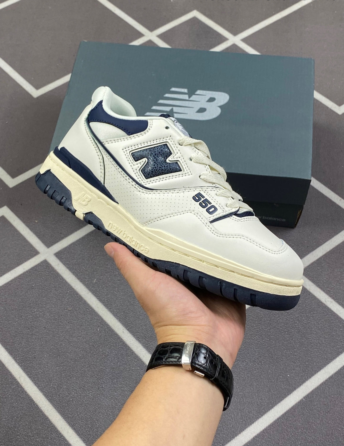 Selected Variant Image