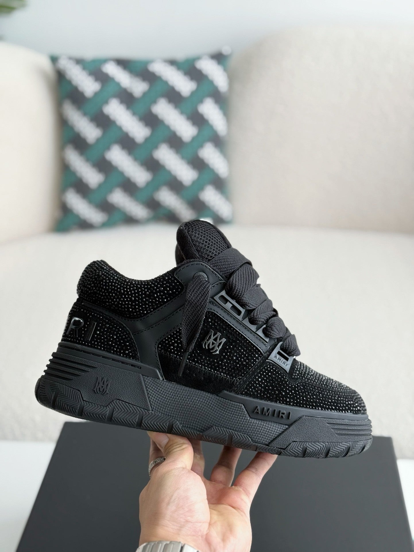 Selected Variant Image