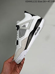 AIR JORDAN 4