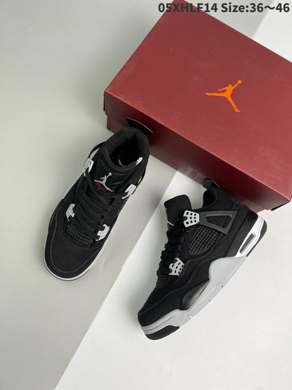 AIR JORDAN 4
