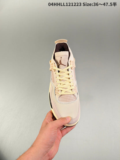 AIR JORDAN 4