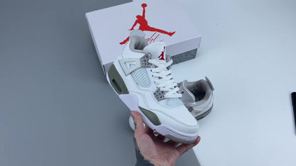 AIR JORDAN 4