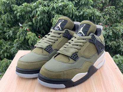 AIR JORDAN 4