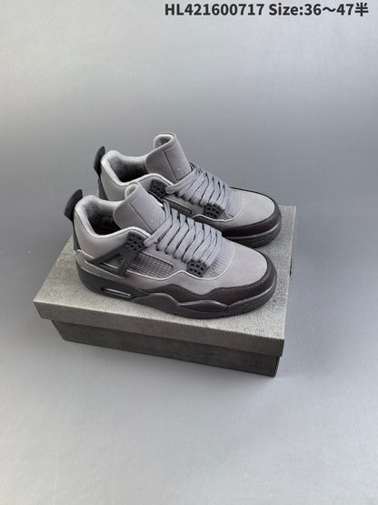 AIR JORDAN 4