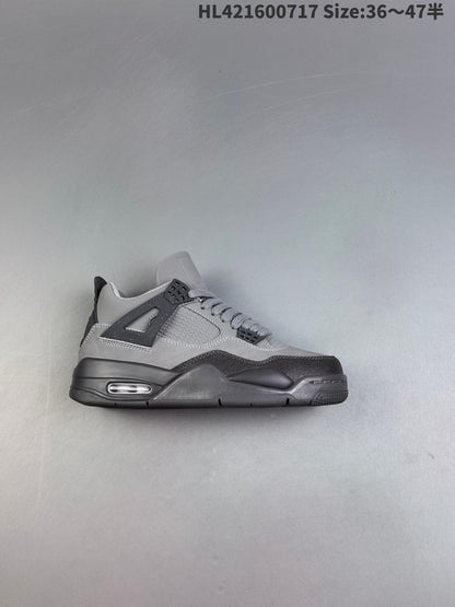 AIR JORDAN 4