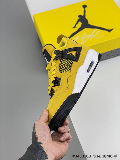 AIR JORDAN 4
