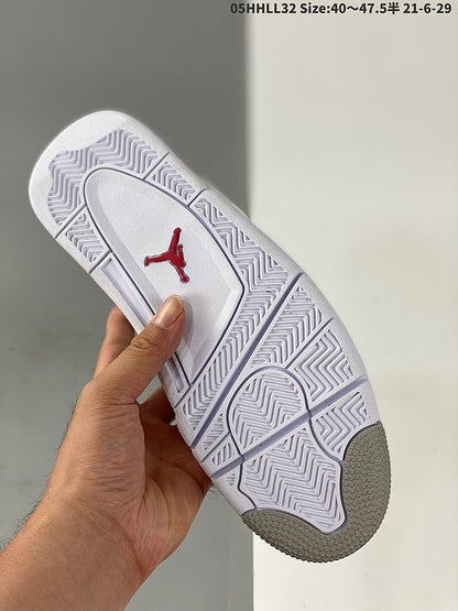 AIR JORDAN 4