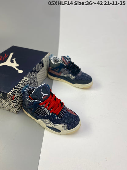 AIR JORDAN 4