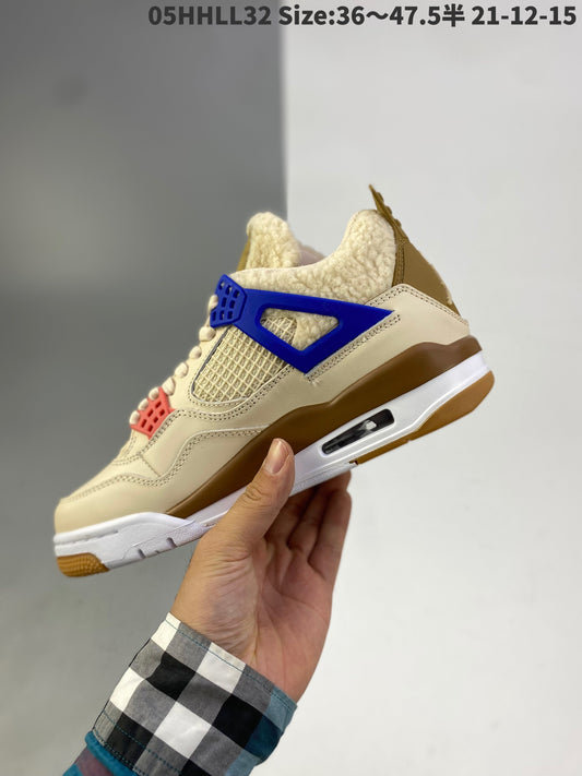 AIR JORDAN 4