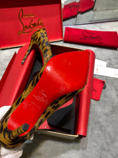 LOUBOUTIN PUMPS