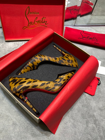 LOUBOUTIN PUMPS