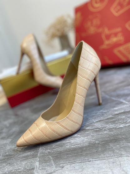 LOUBOUTIN PUMPS