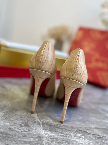 LOUBOUTIN PUMPS