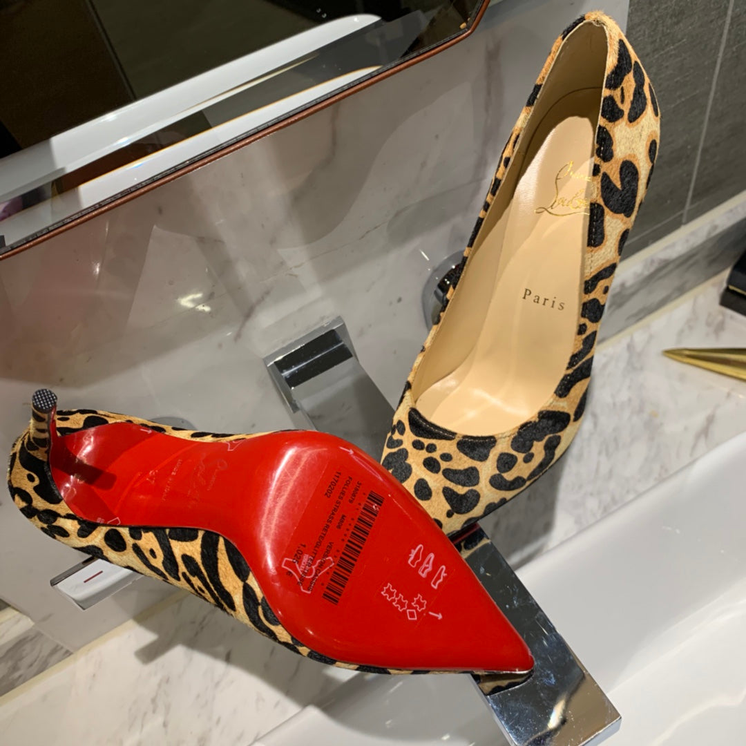 LOUBOUTIN PUMPS