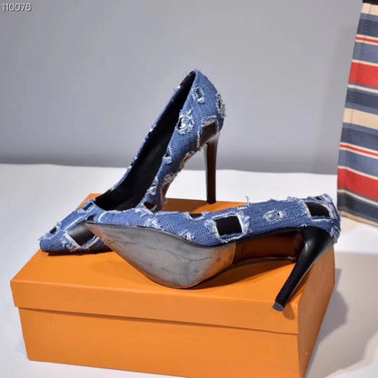 LOUIS VUITTON PUMPS